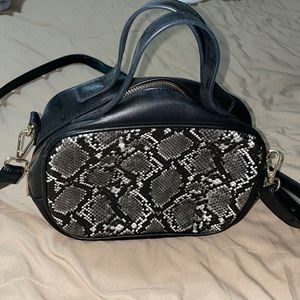 Crossbody bag